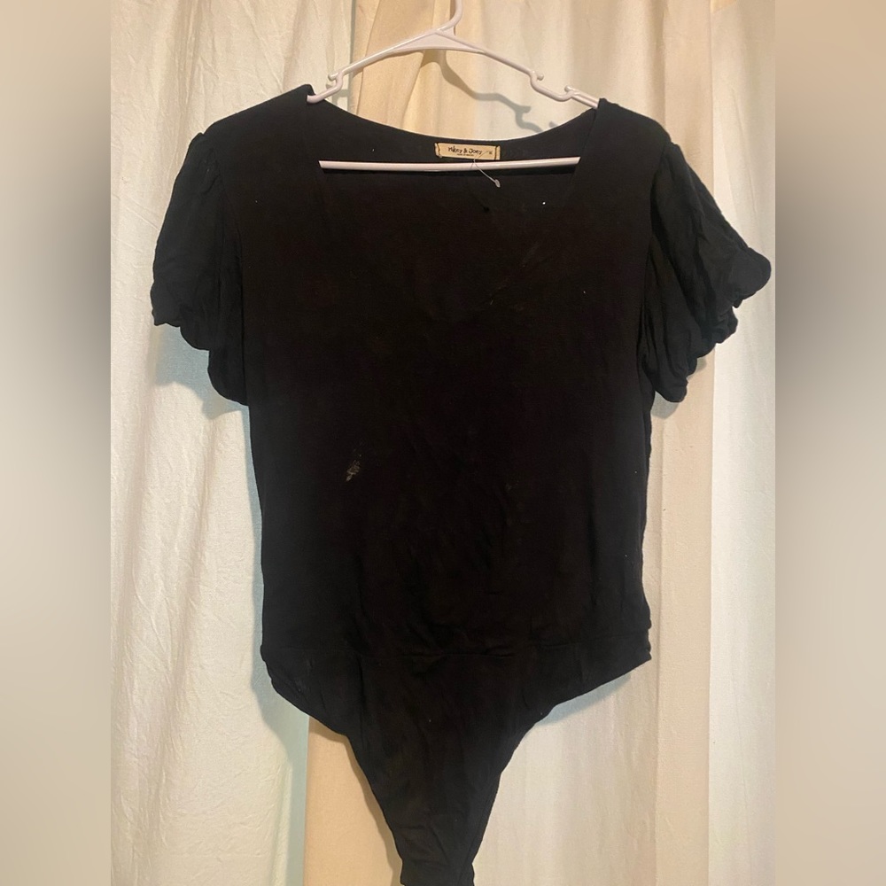 Black, heavy shoulder top